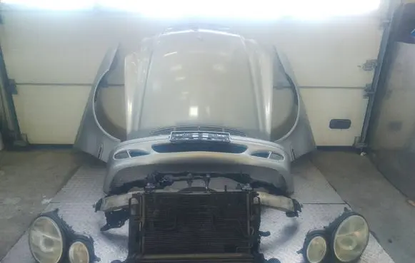 Mercedes-Benz E W211 Front piece kit 