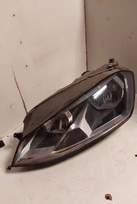 Volkswagen Golf VI Headlight/headlamp 044917