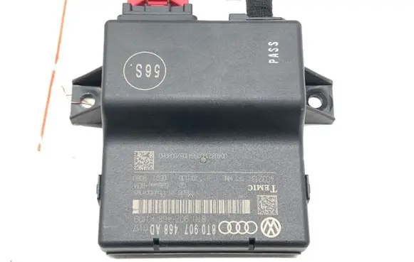 Audi A4 S4 B8 8K Gateway control module 8T0907468AD