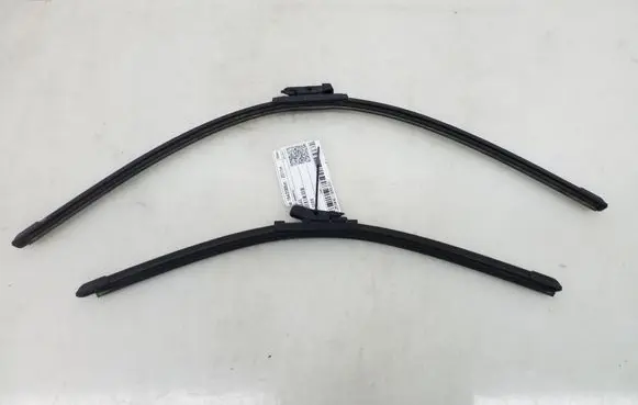 Mercedes-Benz ML W164 Front wiper blade arm A2518200845