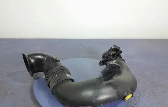 Peugeot 5008 Intake resonator 9682360380
