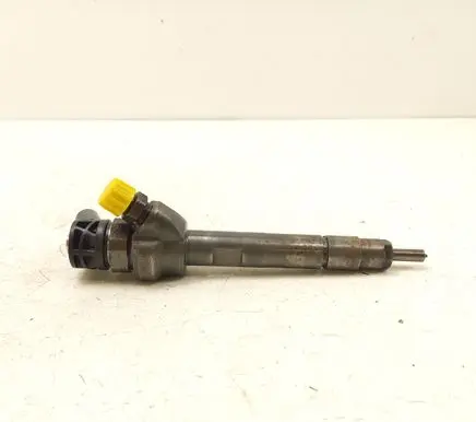 BMW 5 F10 F11 Fuel injector 7810702 0445110617