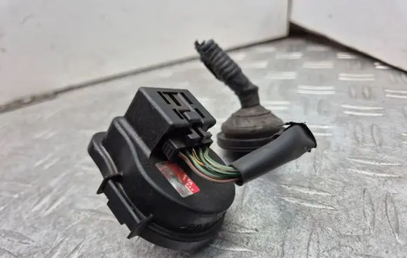 Lexus GS 300 350 430 450H Rear air suspension level height sensor 8924130040