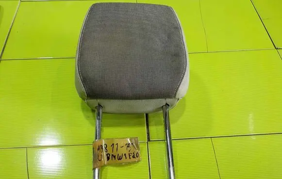 BMW 1 F20 F21 Front seat headrest PRZOD 10AB8