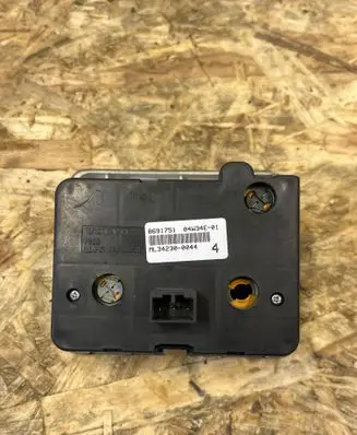 Volvo XC70 Light switch 8691751 04W34E01 ML342300044