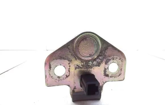 Ford Mondeo Mk III Front door lock loop/hook striker 96BGF21982AJ