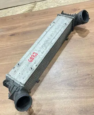 BMW 3 E90 E91 Intercooler radiator 3296399