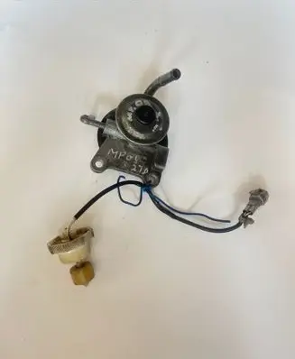 Mitsubishi Pajero Fuel filter housing 