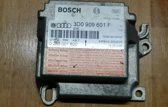 Volkswagen Touareg I Airbag control unit/module 3D0909601F 0285001800