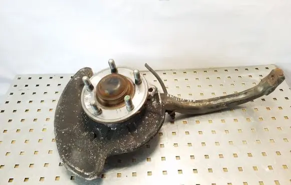 Chrysler 300 - 300C Front wheel hub