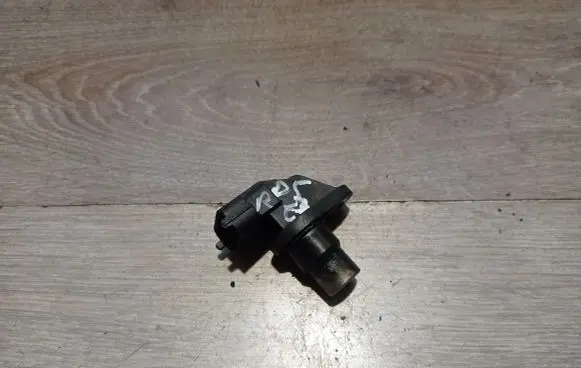 Volvo V70 Camshaft position sensor 0232103033 8631533