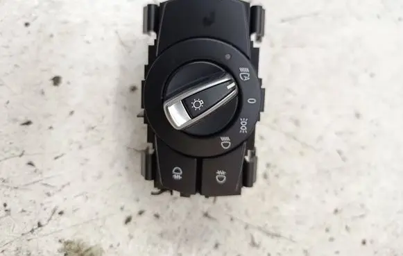 BMW X1 E84 Light switch 9169404 33600211 1242300