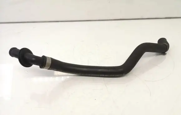 Mercedes-Benz E W211 Engine coolant pipe/hose A2118302615