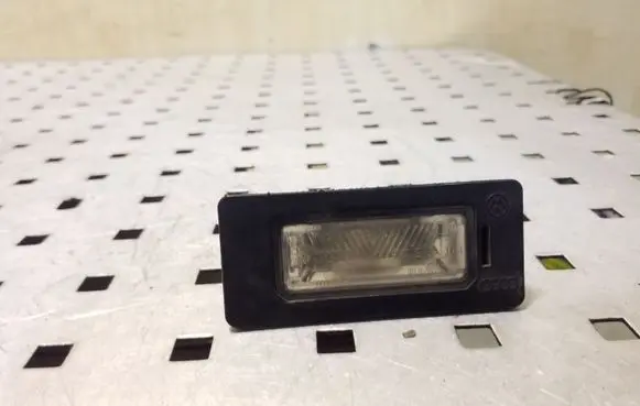 Audi TT TTS Mk2 Number plate light 8T0943021