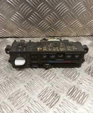 Nissan Primera Climate control unit