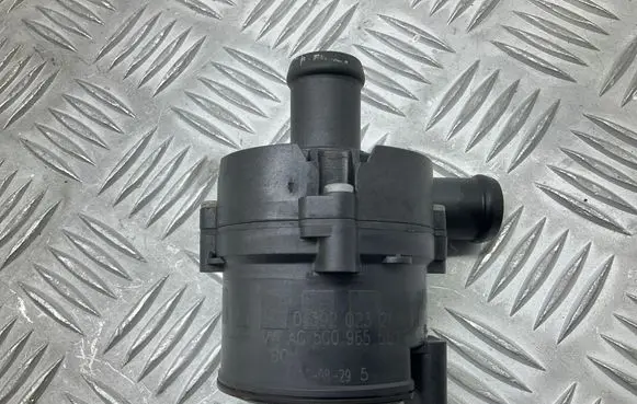 Skoda Octavia Mk3 (5E) Electric auxiliary coolant/water pump 5C0965561