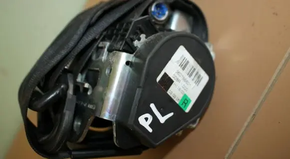Audi A4 S4 B7 8E 8H Front seatbelt 8E0857706G