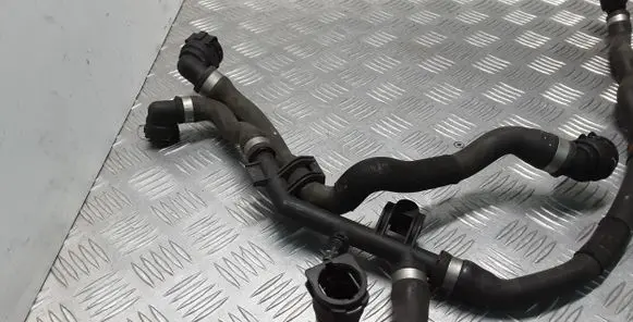 BMW 7 F01 F02 F03 F04 Engine coolant pipe/hose 7591512 7575431