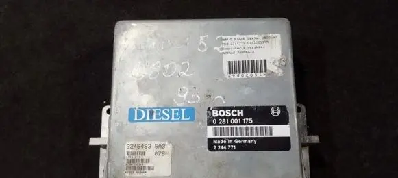 BMW 5 E34 Engine control unit/module 0281001175 2244771