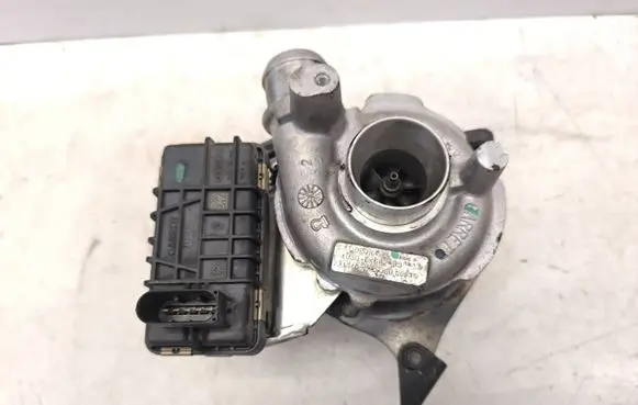 Citroen C6 Turbo 4U3Q6K682BJ