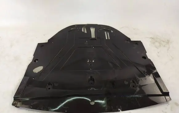 Renault Kadjar Engine splash shield/under tray 758902626R
