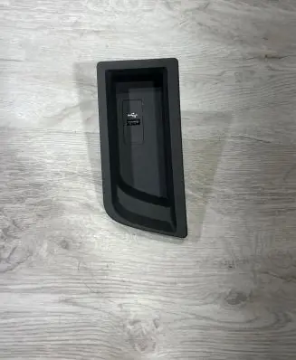 USB socket connector