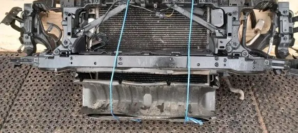 Land Rover Discovery 3 - LR3 Radiator support slam panel