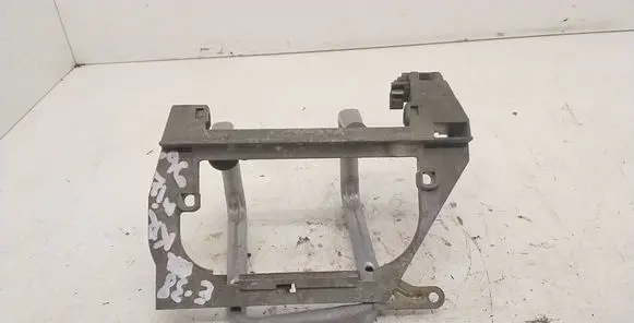 BMW 7 E38 Rear door exterior handle/bracket 