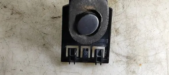 Peugeot 607 Tailgate opening switch 9632343580