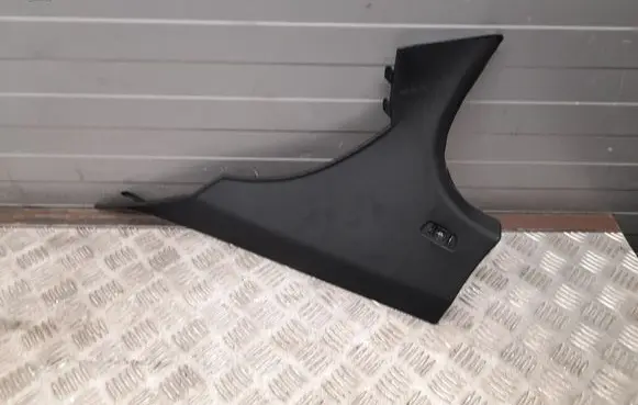 BMW 5 F10 F11 (C) pillar trim 9116358