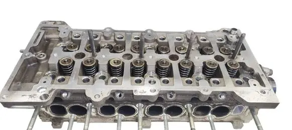 Opel Insignia A Engine head 55576915