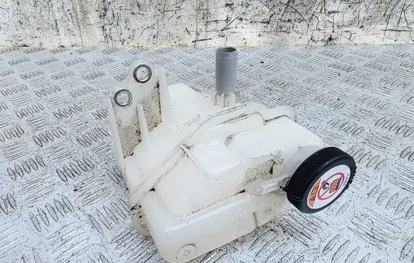 Toyota Yaris Coolant expansion tank/reservoir 
