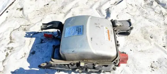 Toyota Prius (XW20) Voltage converter inverter G927047040 G9270-47040
