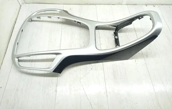 Opel Astra J Radio/GPS head unit trim 13349237 2096681 340685796