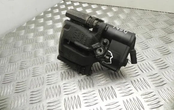 Audi A3 S3 8P Rear brake caliper 32332267K VD18565 DEFEKTAS