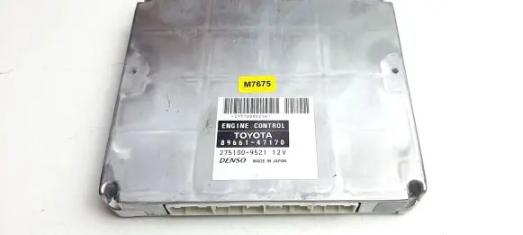 Toyota Prius (XW20) Engine control unit/module 8966147170 M7675
