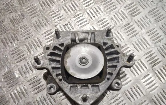 Mercedes-Benz GLC C253 Gearbox mounting bracket A2052402500