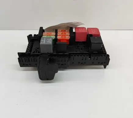 Mercedes-Benz GLC X253 C253 Fuse module A2059068501 529881F08