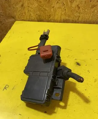 BMW 7 E65 E66 Fuse module 61138387568 8387568