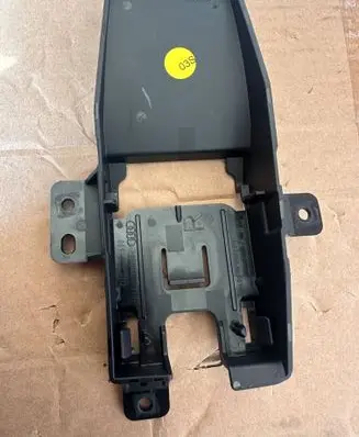 Lamborghini Urus Front bumper mounting bracket 4M0907690