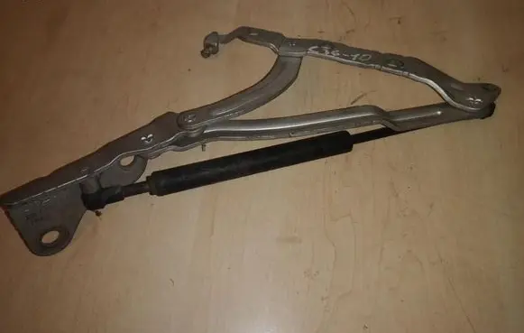 Volvo S40 Tailgate/trunk/boot hinge 30716249