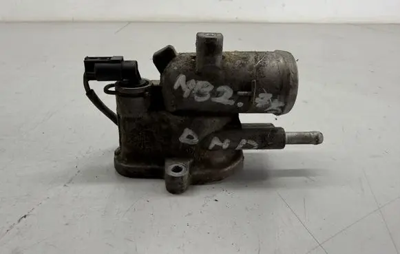 Thermostat/thermostat housing