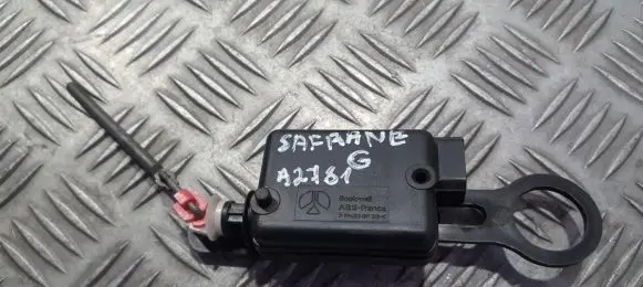 Renault Safrane Central locking motor A280493