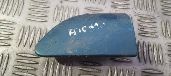 Mazda 626 Fender trim (molding)