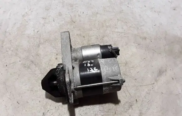 Renault Megane III Starter motor 233007970R