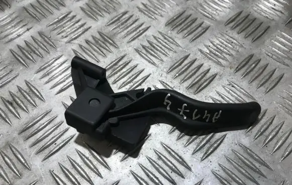 Opel Astra G Engine bonnet (hood) release handle