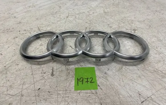 Audi e-tron Manufacturer badge logo/emblem 4ke853605