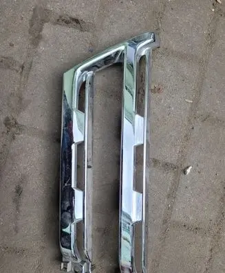 Mitsubishi Pajero Front bumper splitter molding 7450A769