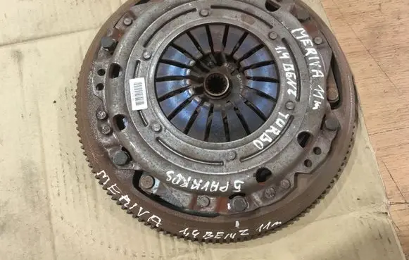 Opel Meriva B Clutch set kit 9223223
