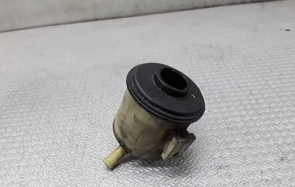 Nissan Almera N16 Power steering fluid tank/reservoir